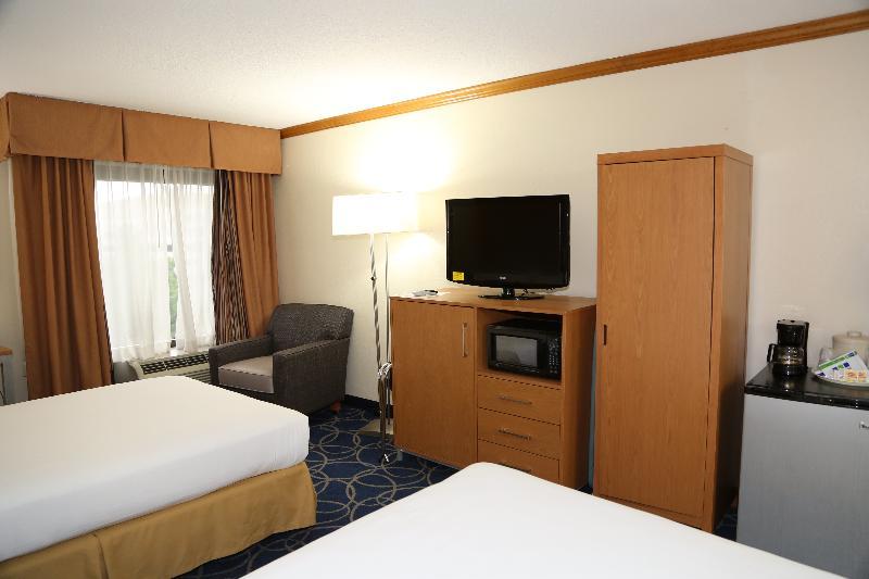 Comfort Inn & Suites Houston I-10 West Energy Corridor Esterno foto