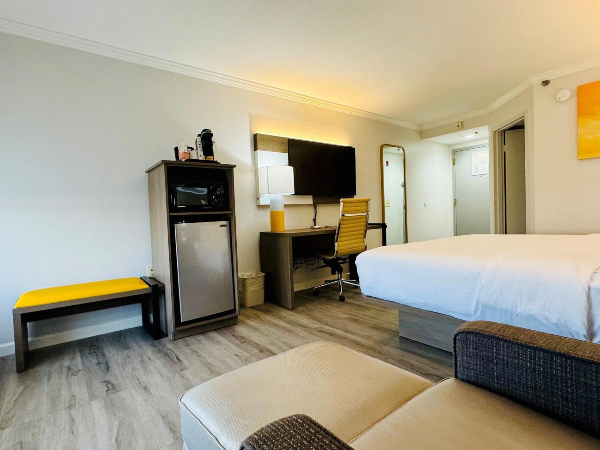 Comfort Inn & Suites Houston I-10 West Energy Corridor Esterno foto